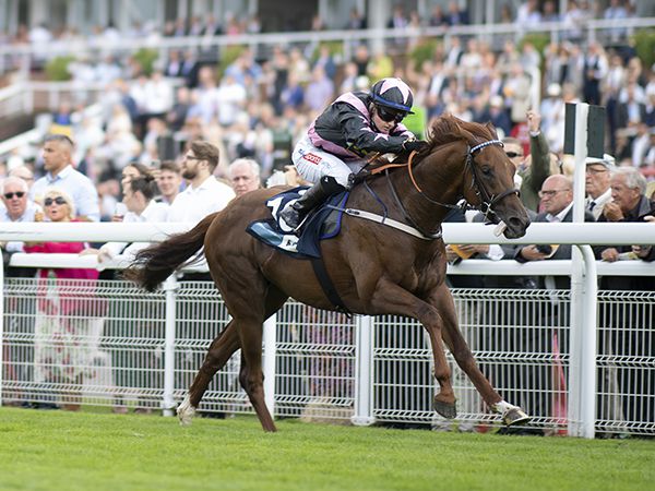 Sisters In The Sky breaks his maiden at Goodwood 